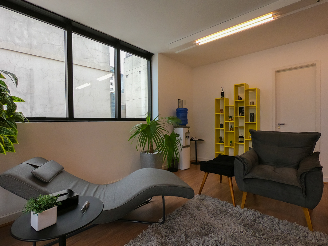 Espaço de atendimento, acolhedor e tranquilo